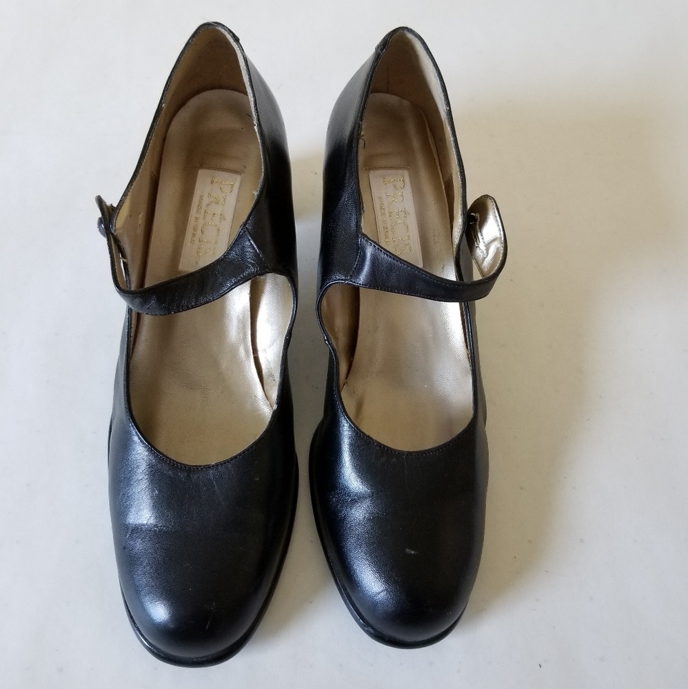 Vintage Precís black leather shoes
